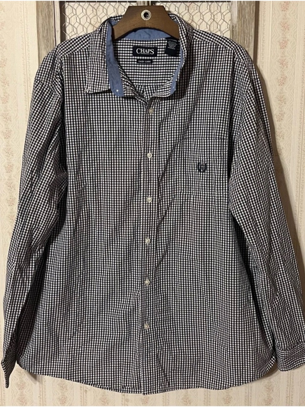 CHAPS Black & White Gingham Button-Up Shirt